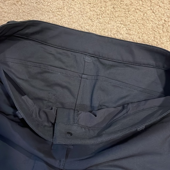 Lululemon City Sleek 5 Pocket 7/8 Pant Black / Size 14 - Picture 6 of 11